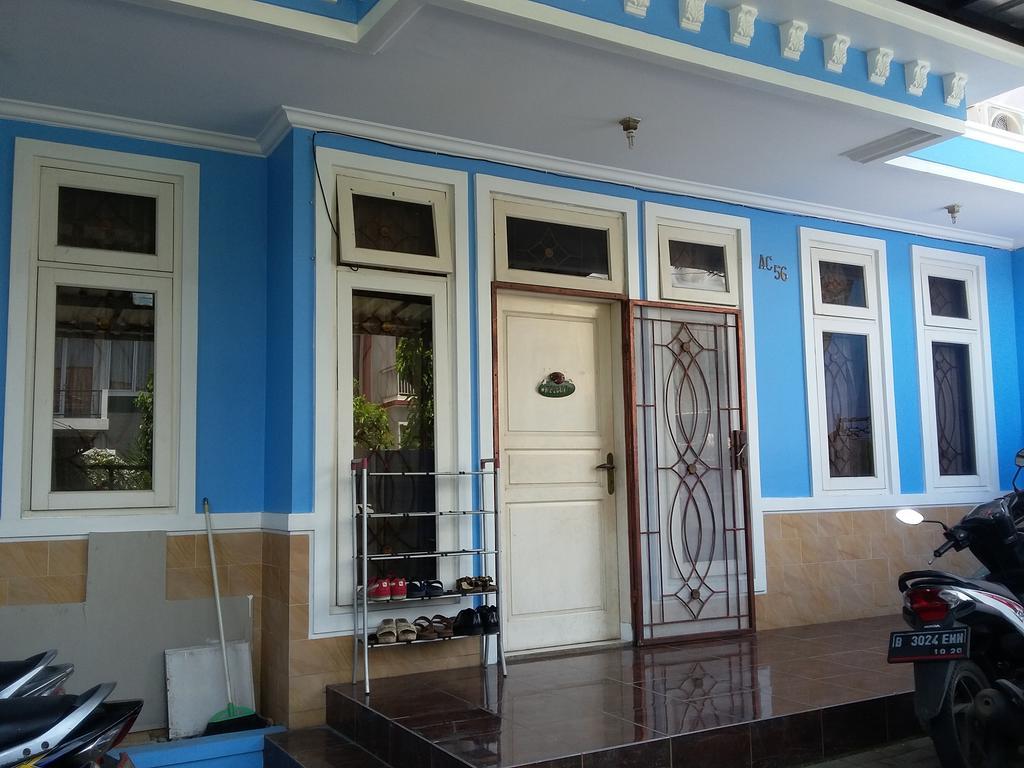 Homey House Serpong Bagian luar foto