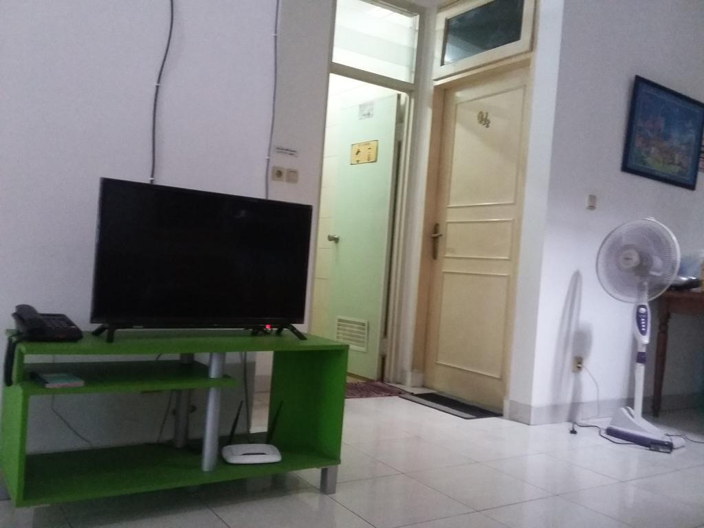 Homey House Serpong Bagian luar foto